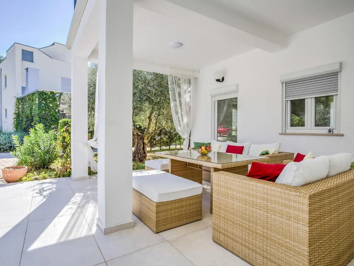 Apartment File-6 By Interhome  Zambratija (Istria)
